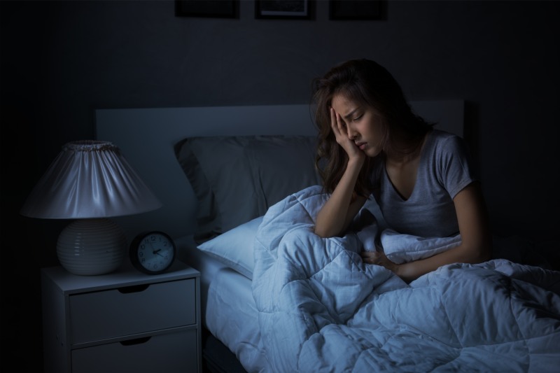 Przepisy dotyczące niewłaściwego zachowania w późnych godzinach nocnych – jakie są konsekwencje naruszenia spokoju w nocy